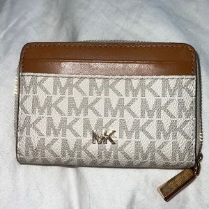 Like new MK mini wallet